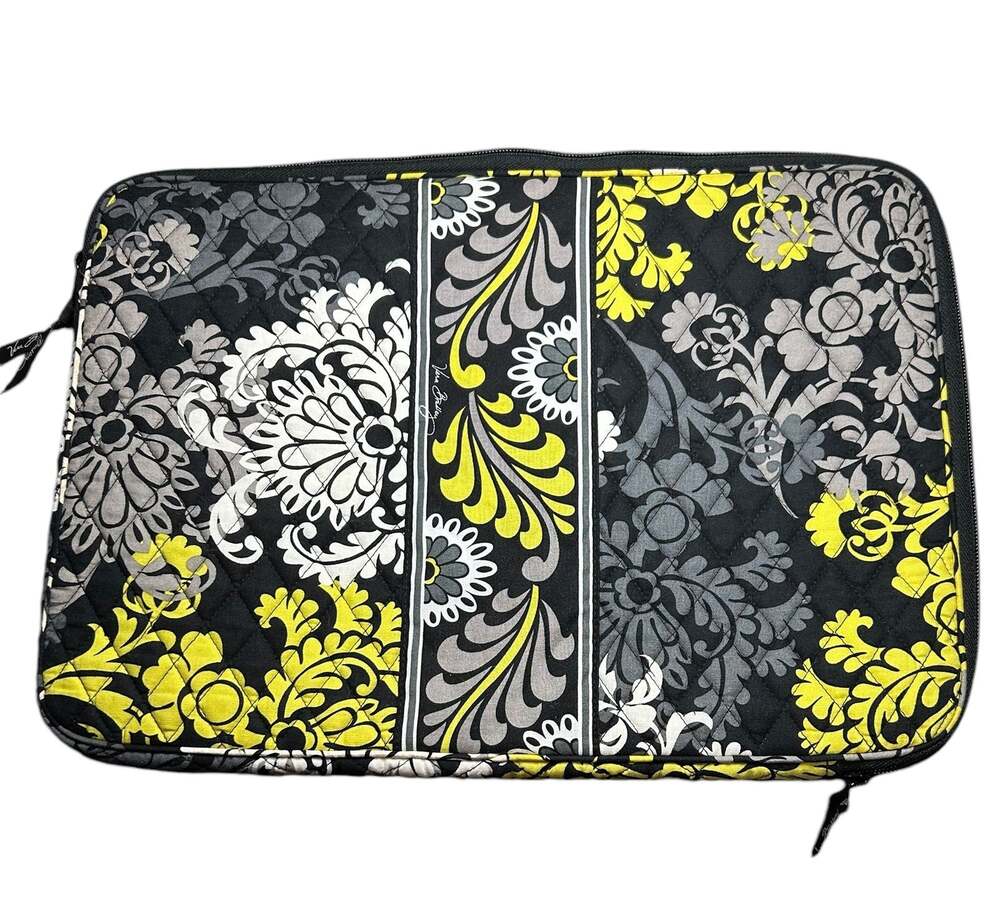 Vera Bradley Baroque Pattern Quilted Laptop Cover with Inside Pocket EUC